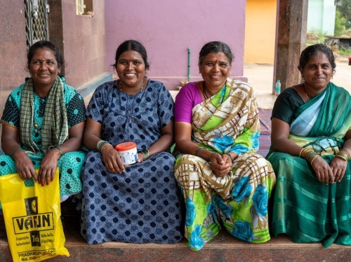 Dones beneficiàries de microcrèdits a l'Índia